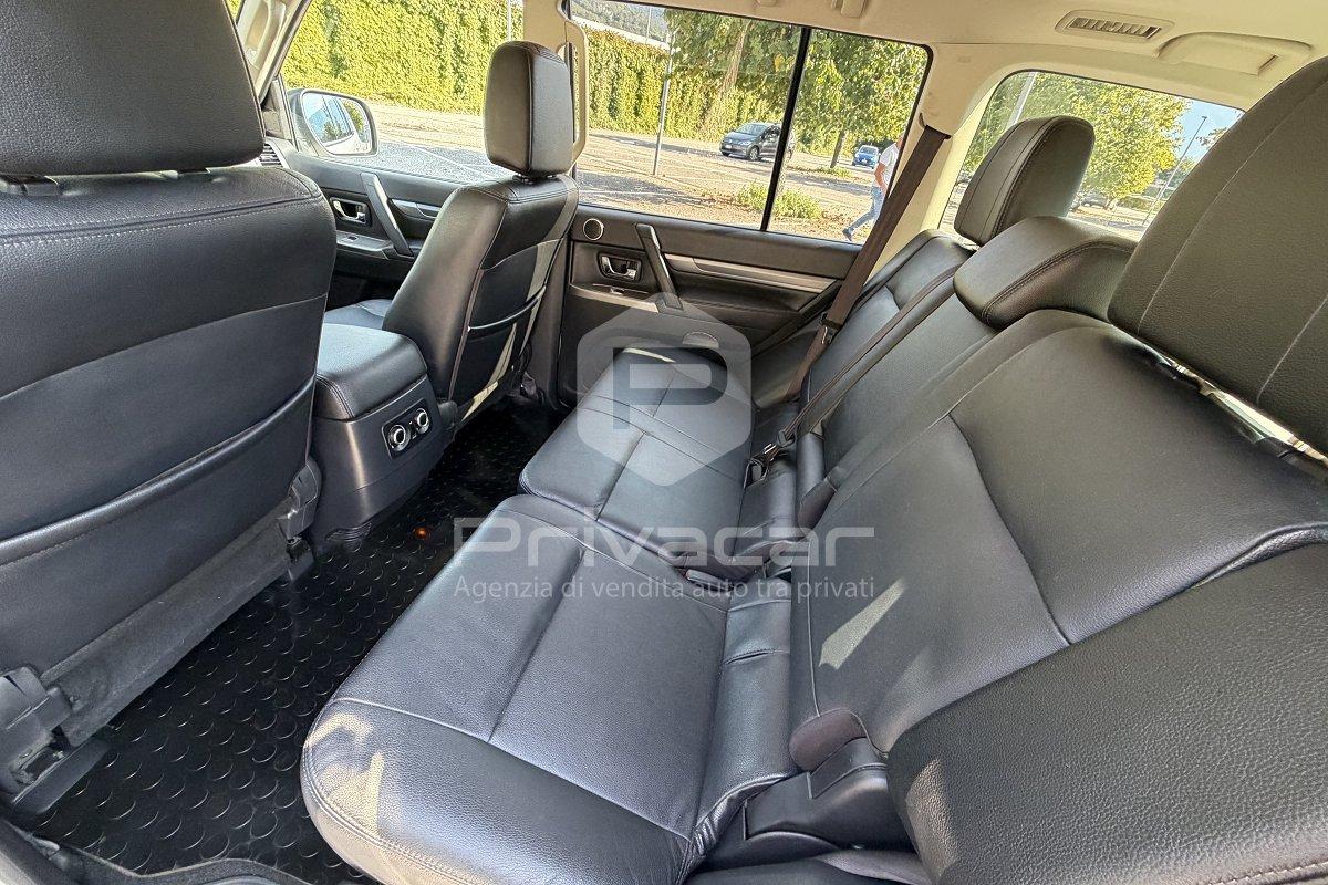 MITSUBISHI Pajero 3.2 DI-D 16V aut. 5p. One/Hundred DPF