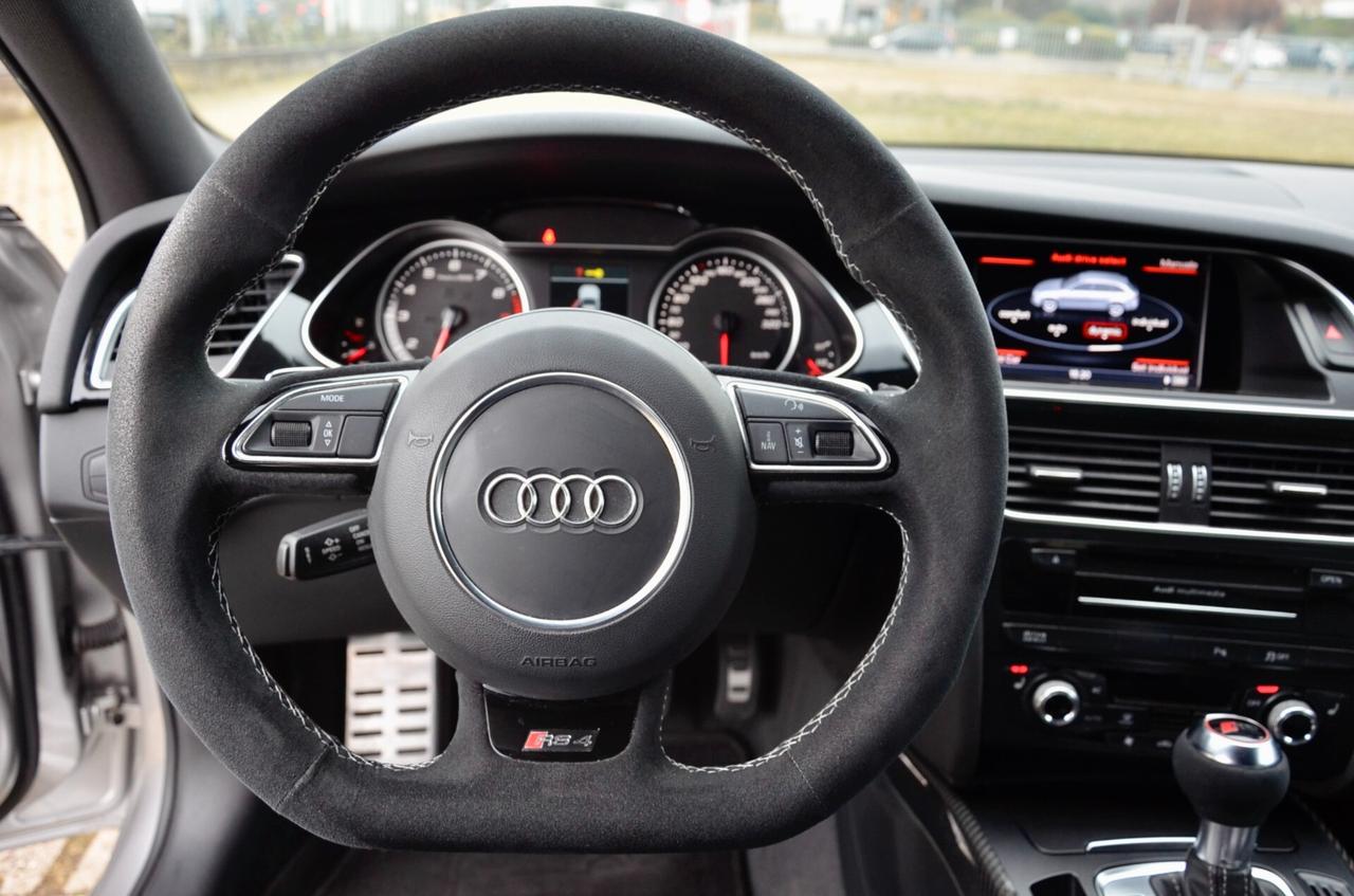 AUDI RS4 AVANT 4.2 V8 QUATTRO 450cv S-TRONIC, CRONOLOGIA SERVICE COMPLETA, CARBOCERAMICA, SEDILI GUSCIO, DIFFERENZIALE SPORTIVO, DRC, SCARICO SPORTIVO, BANG & OLUFSEN, 20", PERMUTE