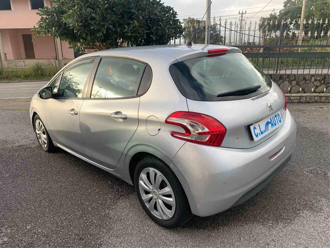 Peugeot 208 1.4 HDi