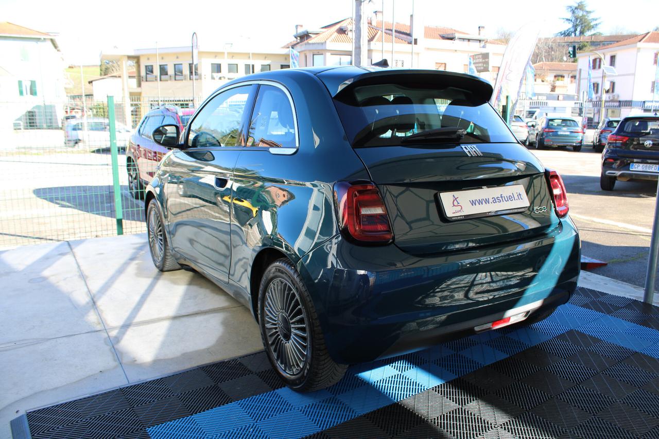 Fiat 500 500e Berlina 42 kWh Icon