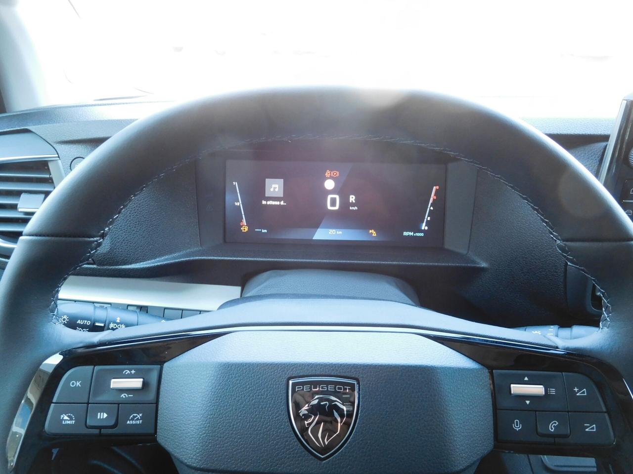 Peugeot Traveller BlueHDi 180 S&S EAT8 Standard Business