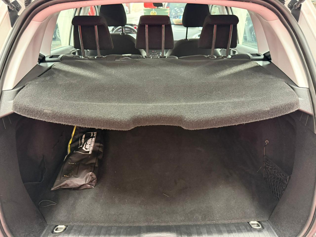 Peugeot 2008 1.2 82cv PureTech Allure - 2016