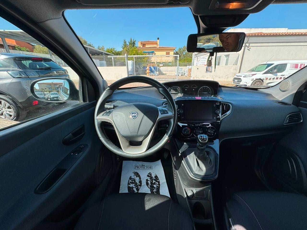 LANCIA YPSILON - NEOPATENTATI -PREZZO VERO