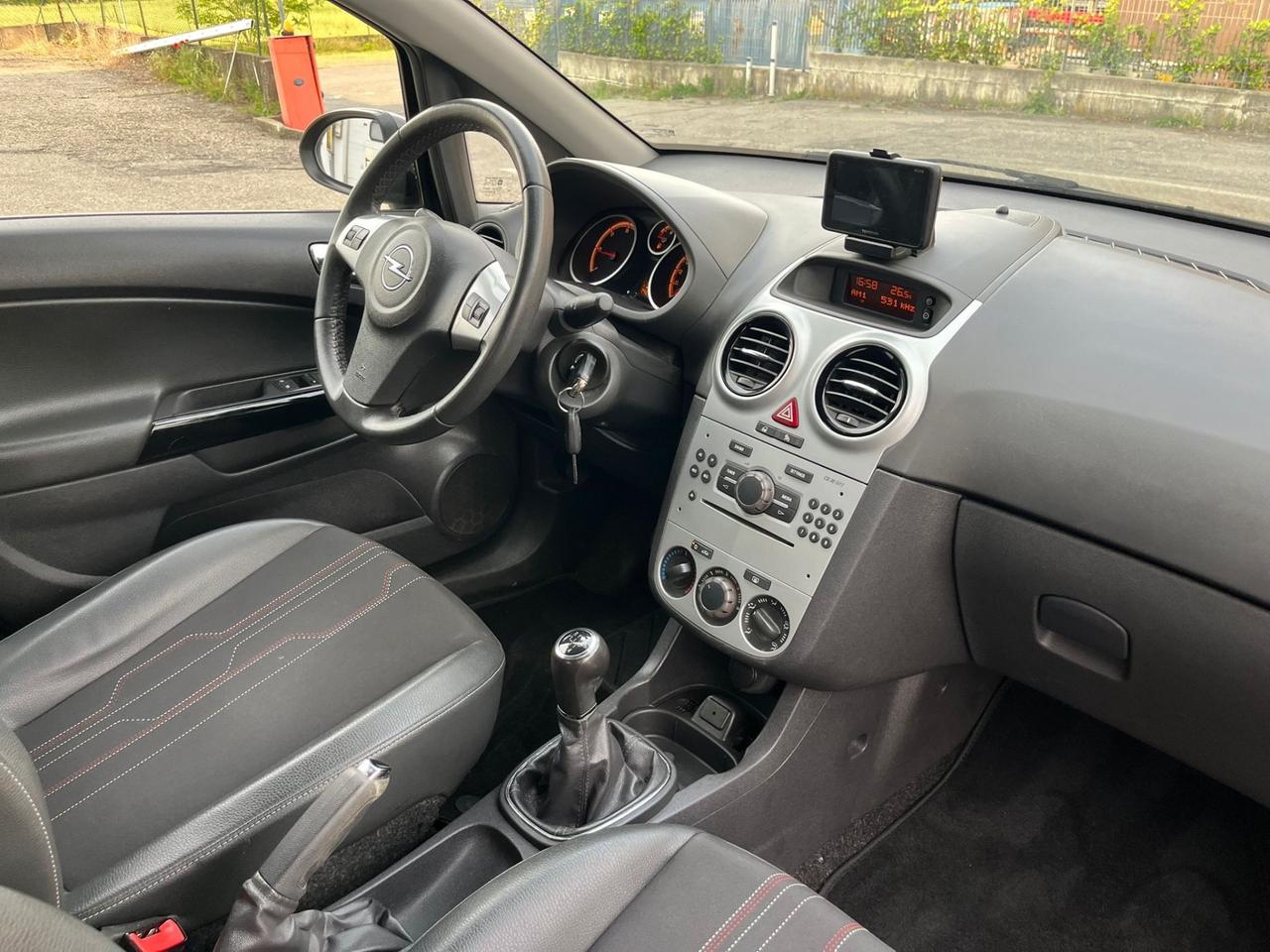 Opel Corsa 1.3d 2013 142.000km catena appena sostituita