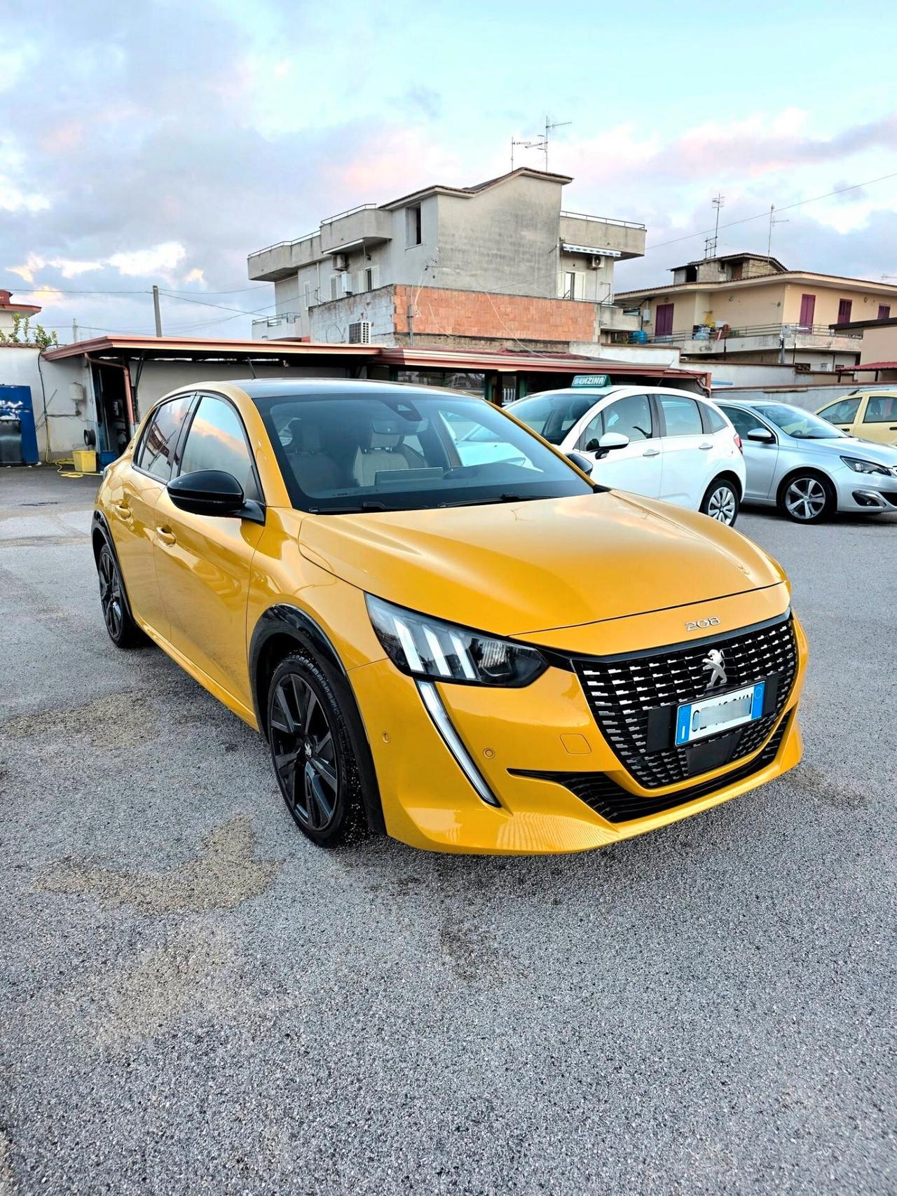 Peugeot 208 1.5 BlueHDi 102CV GT Pack con 64.000 Chilometri