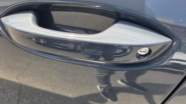 VOLKSWAGEN Tiguan 2.0 TDI 150 CV DSG Life PERMUTE UNICOPRIETARIO