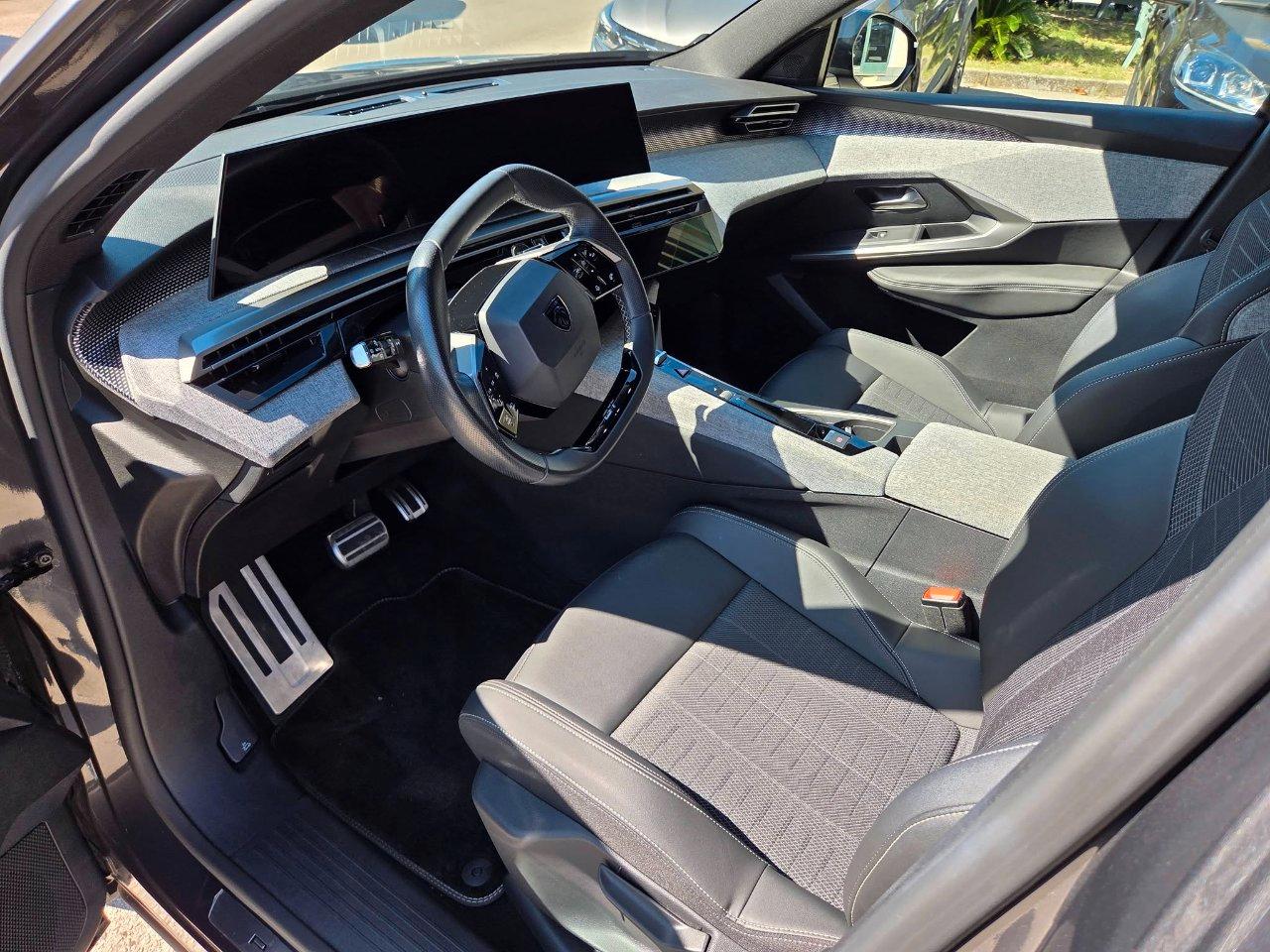 Peugeot 3008 3008 1.2 hybrid GT 145cv e-dcs6