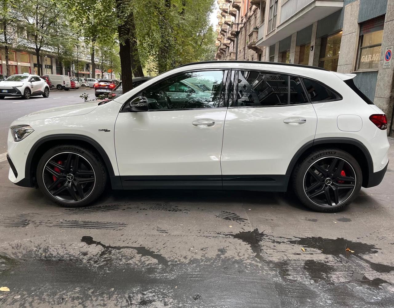 Mercedes-benz GLA 45 AMG GLA 35 4Matic AMG