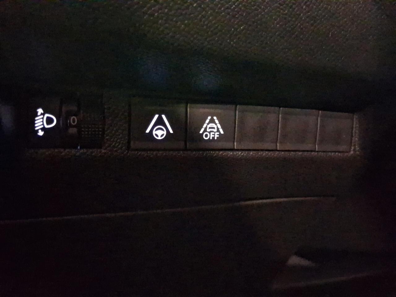 Peugeot 2008 PureTech 130 S&S EAT8 Allure Pack