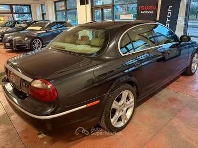 JAGUAR S-TYPE CAMBIO AUT. Diesel 2.7 CV 207 V6 Km 156.642 certificati