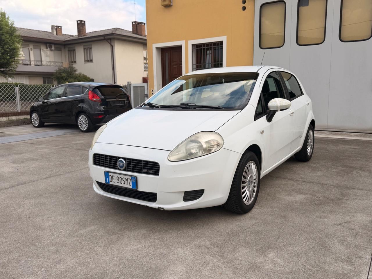 Fiat Grande Punto 1.3 MJT 75 CV 5 porte Dynamic