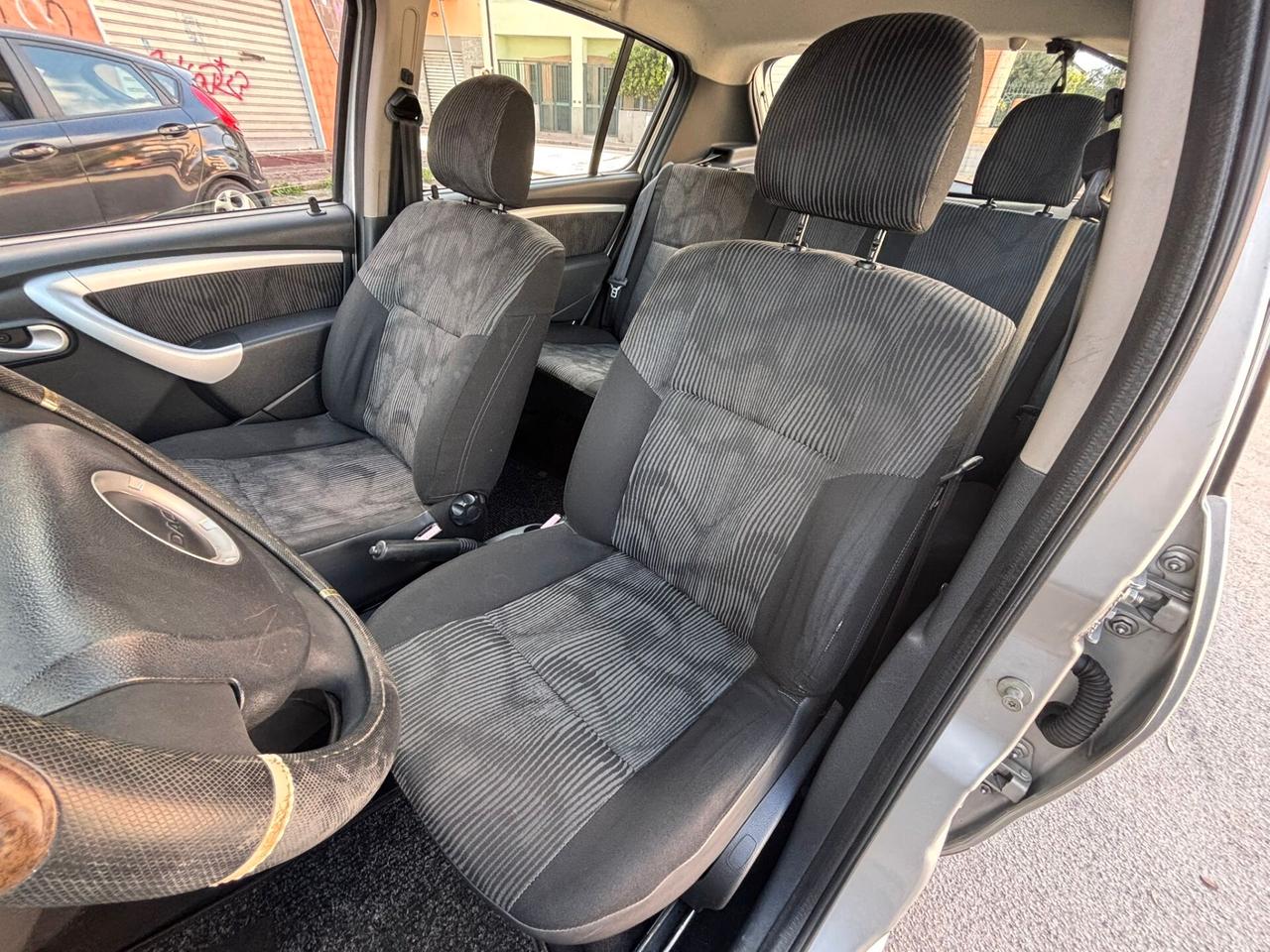 Dacia Sandero 1.48V GPL LAUREATE