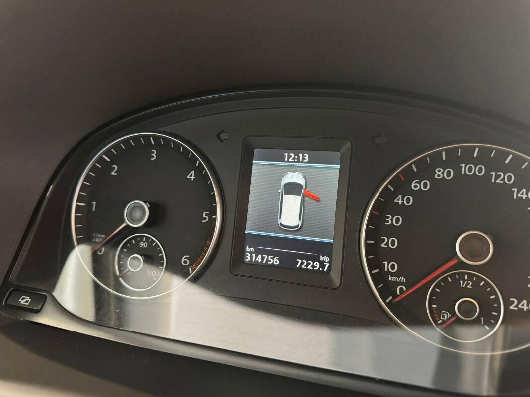 Volkswagen Touran 2.0 tdi Highline dsg