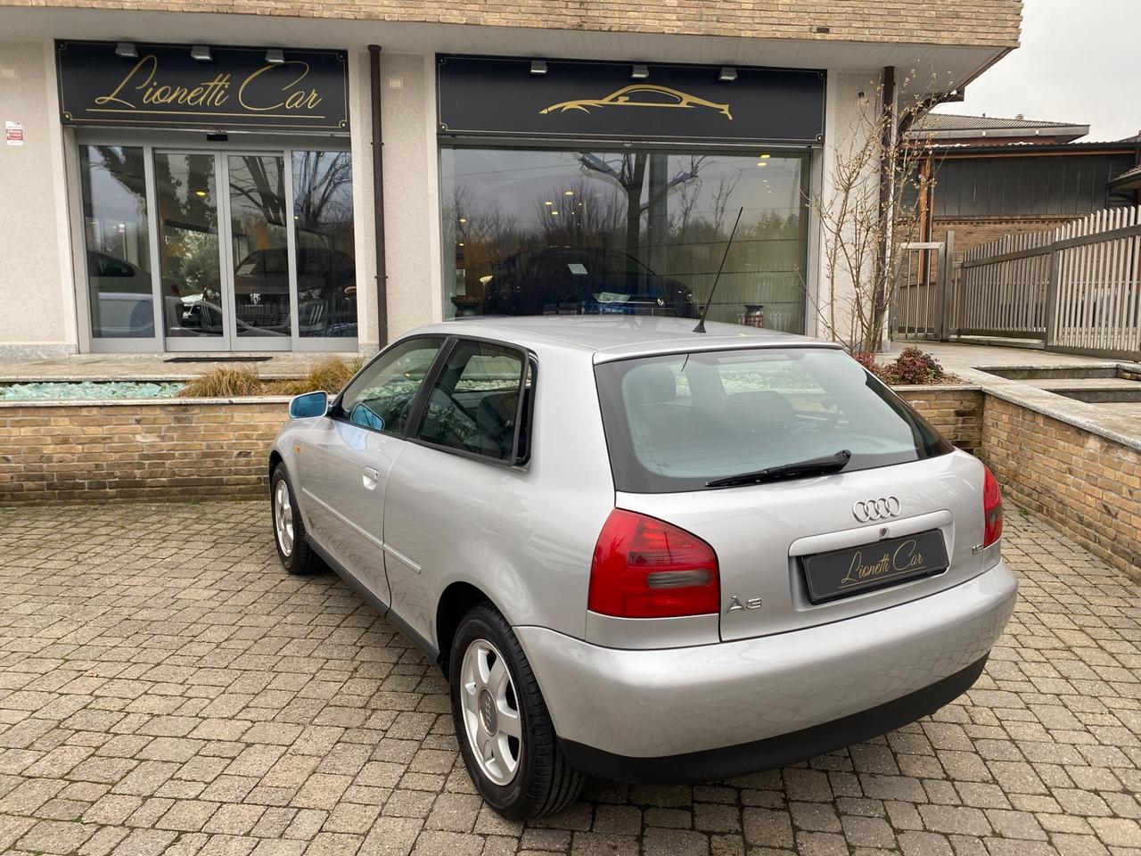 Audi A3 1.6 cat 3p. Ambition