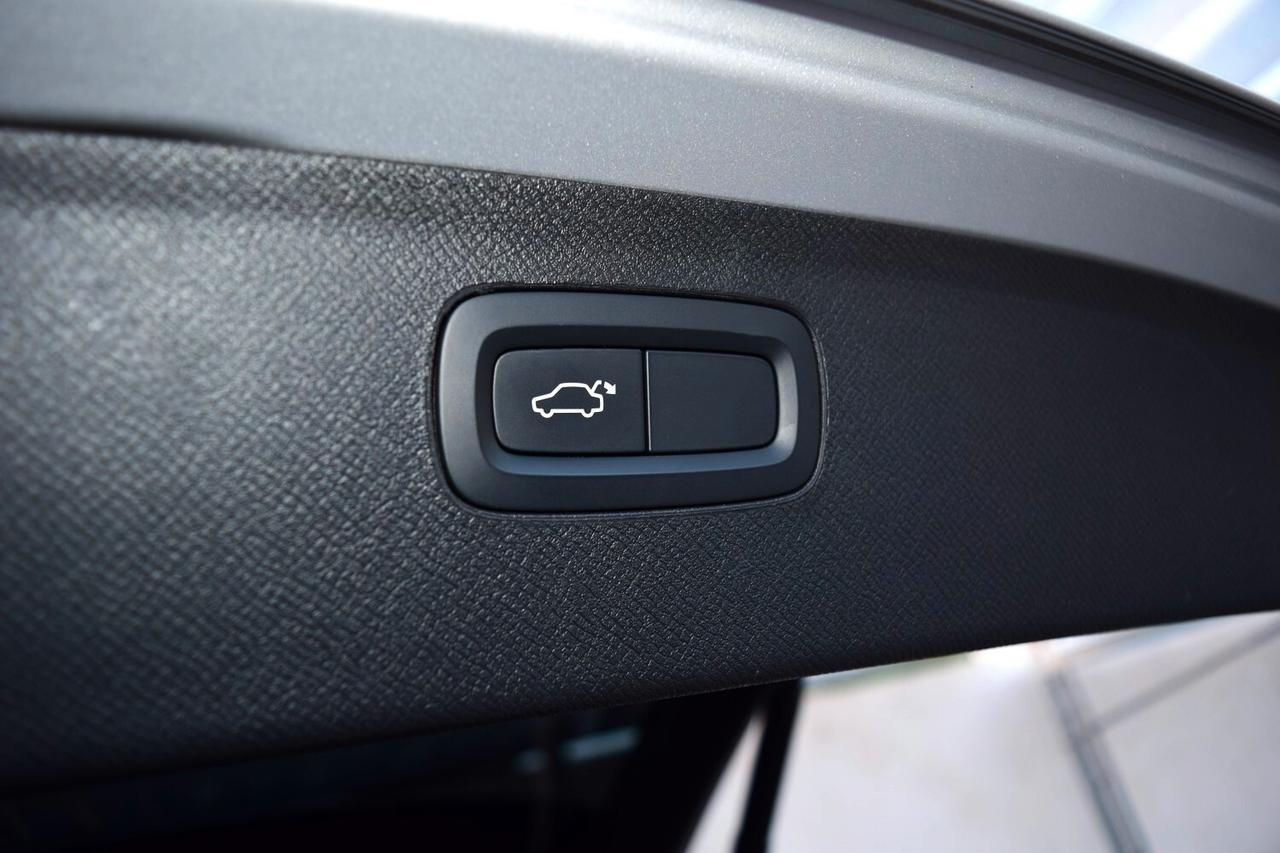 Volvo XC 90 2.0 B5 235 cv AWD Geartronic Business Plus