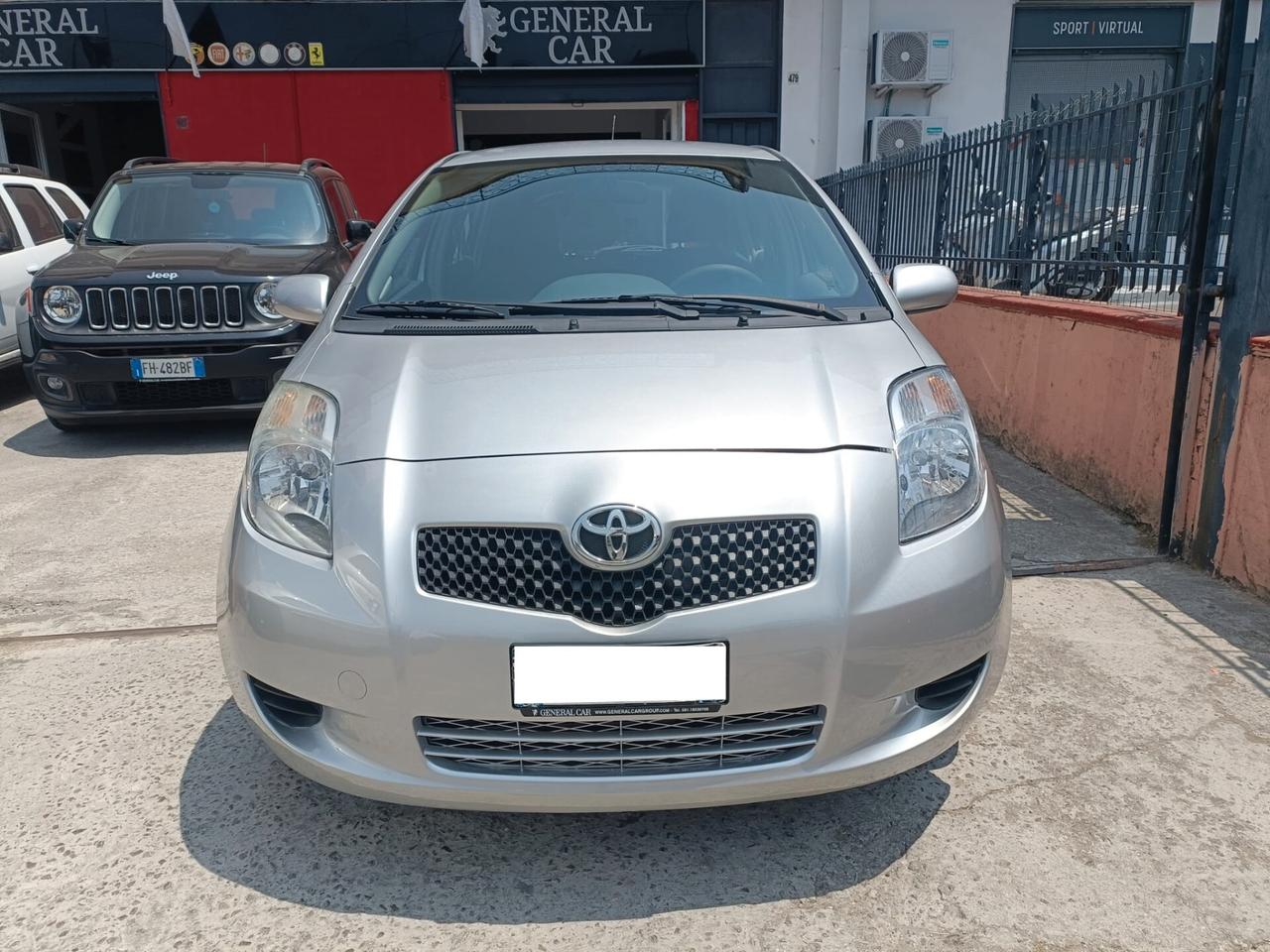 Toyota Yaris 1.4 D-4D 5 porte M-MT Sol Automatica