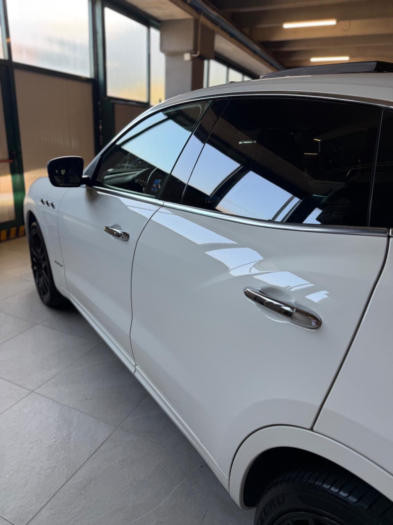 Maserati LEVANTE V6 AWD GRANDSPORT TETTO PELLE