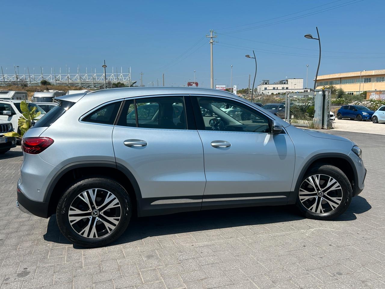 Mercedes-Benz GLA 200 d Progressive Advanced auto