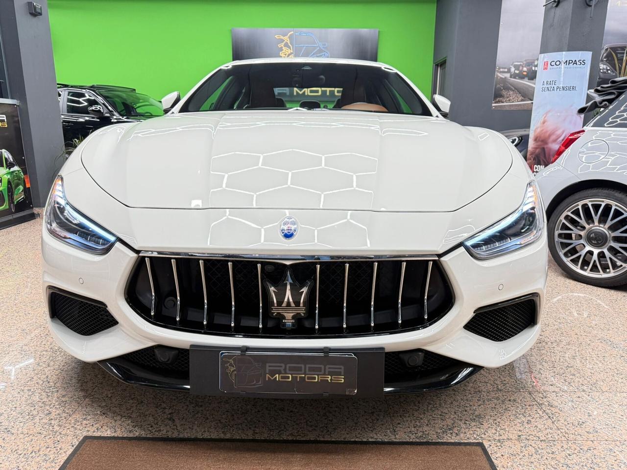 Maserati Ghibli V6 Diesel Gransport