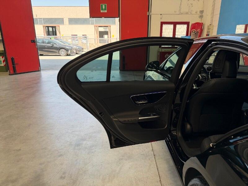 MERCEDES Classe C (W/S206) C 200 d Mild hybri...