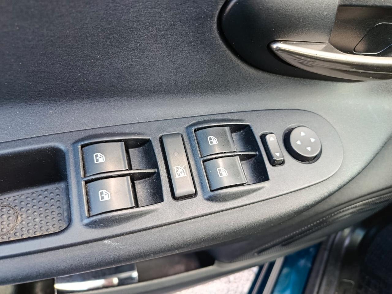 Lancia Ypsilon 1.3 MJT 16V 95 CV S&S Platinum