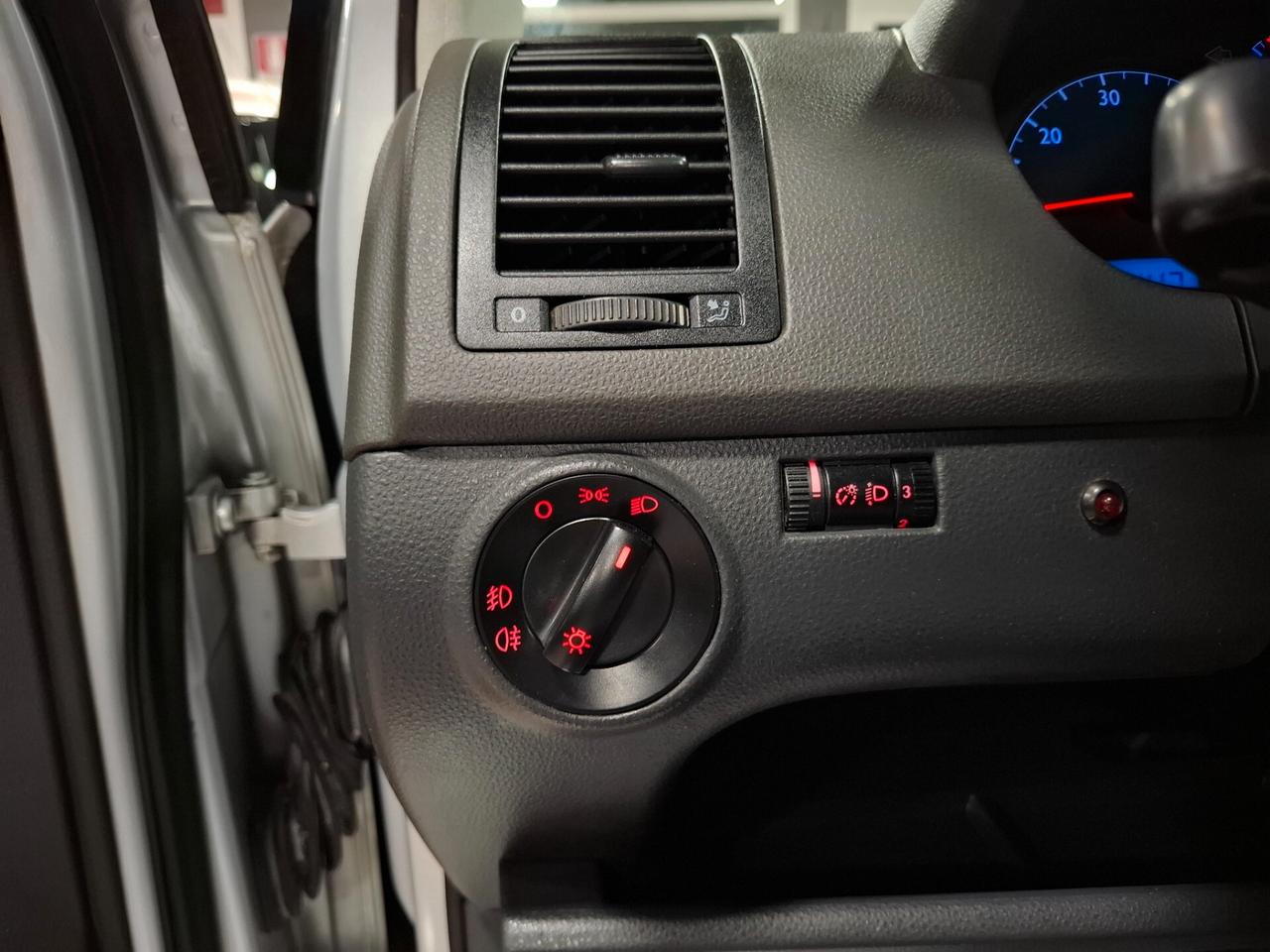 Volkswagen Polo 1.4 benzina Neopatentato