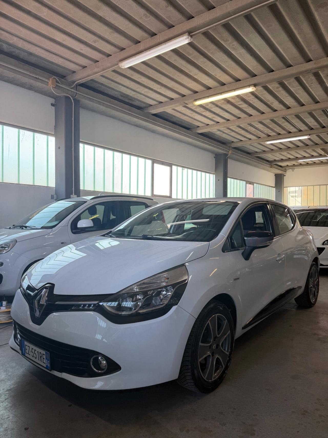 Renault Clio 1.5 dCi 8V 75CV 5 porte Costume national