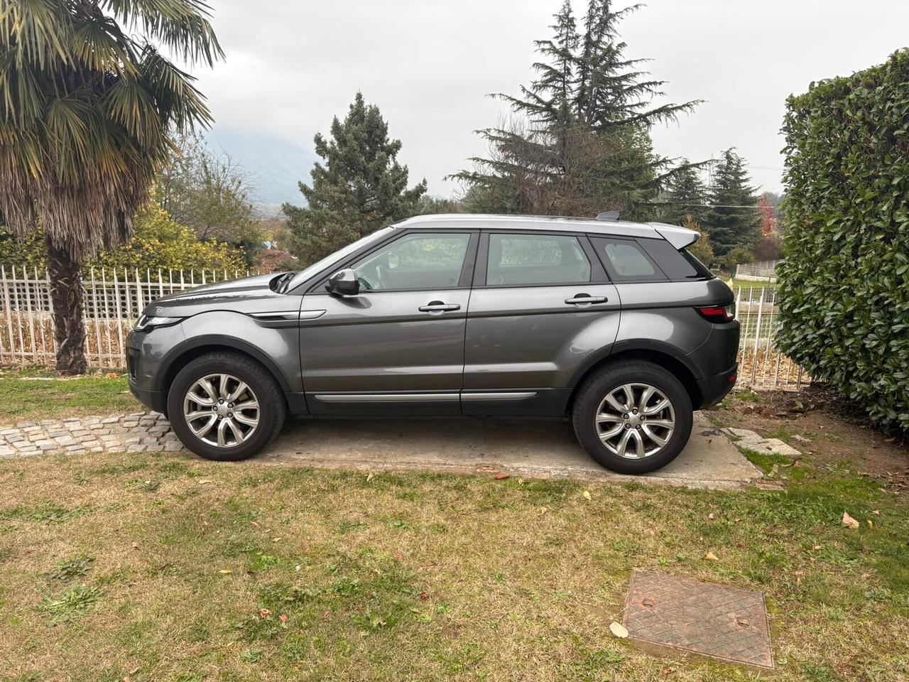 Land Rover Range Evoque 2.0 TD4 180 CV 5p. SE Dynamic
