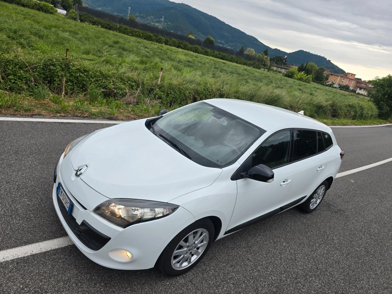 RENAULT MEGANE SPORTOUR 1.5 dCi "OK NEOPATENTATI"
