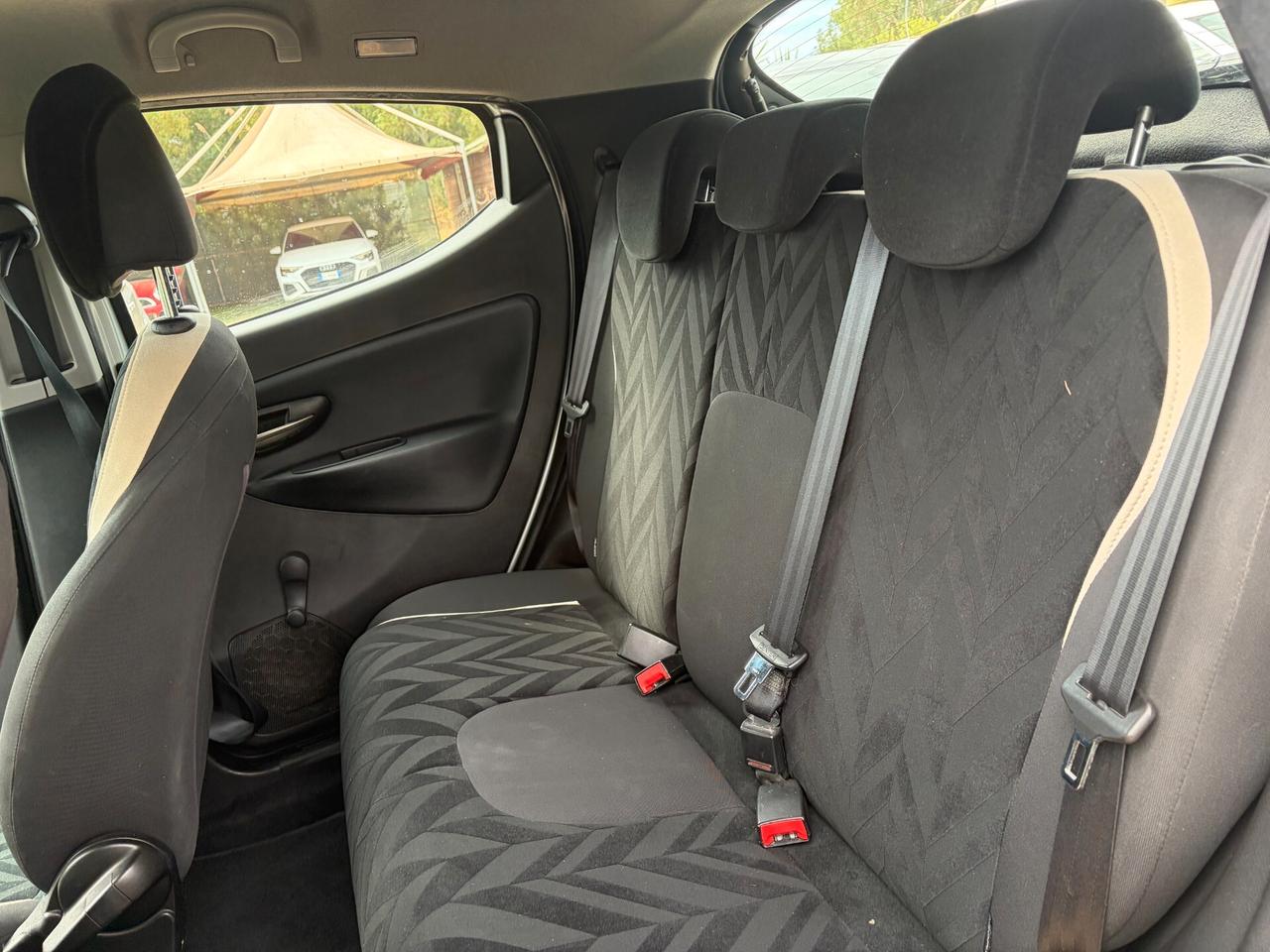 LANCIA YPSILON 1.2 136.000 KM ANNO 2016 GARANTITA