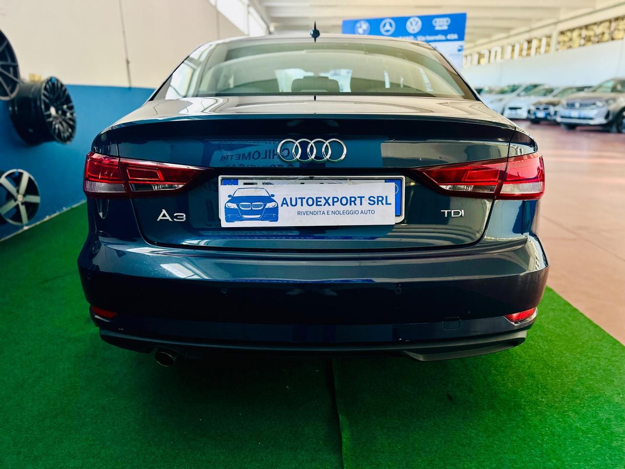 Audi A3 Sedan 1.6 TDI 116 CV/ok neopat/2018