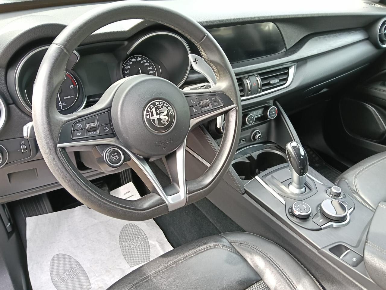 Alfa Romeo Stelvio 2.2 Turbodiesel 180 CV AT8 RWD Super
