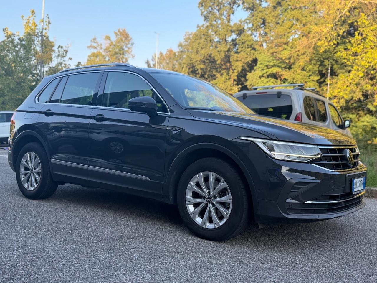 Volkswagen Tiguan 2.0 TDI 150 CV SCR*Automatik*Telecamera 360*