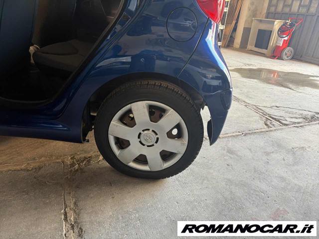 TOYOTA Aygo 1.0 12V VVT-i 5 porte Blue