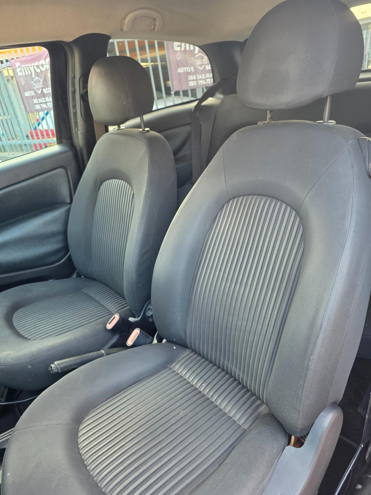 Lancia Ypsilon 1.4 Unyca Ecochic GPL