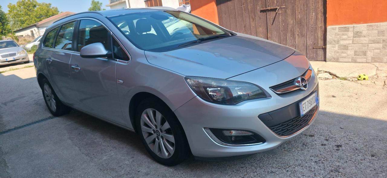 Opel Astra 1.7 CDTI 130CV Sports Tourer Cosmo