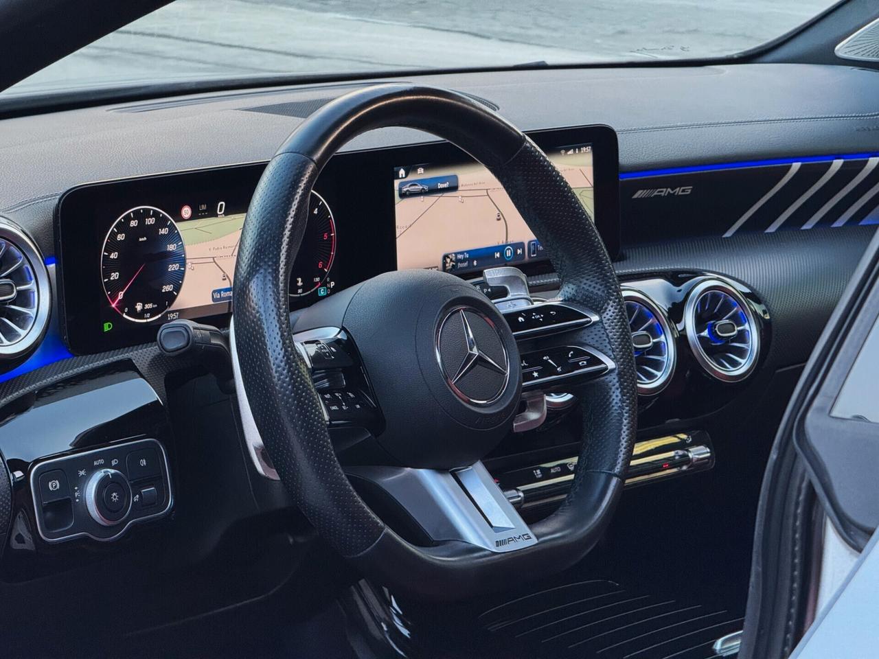 Mercedes-Benz CLA 200 d Cpe AMG Premium Plus TETTO