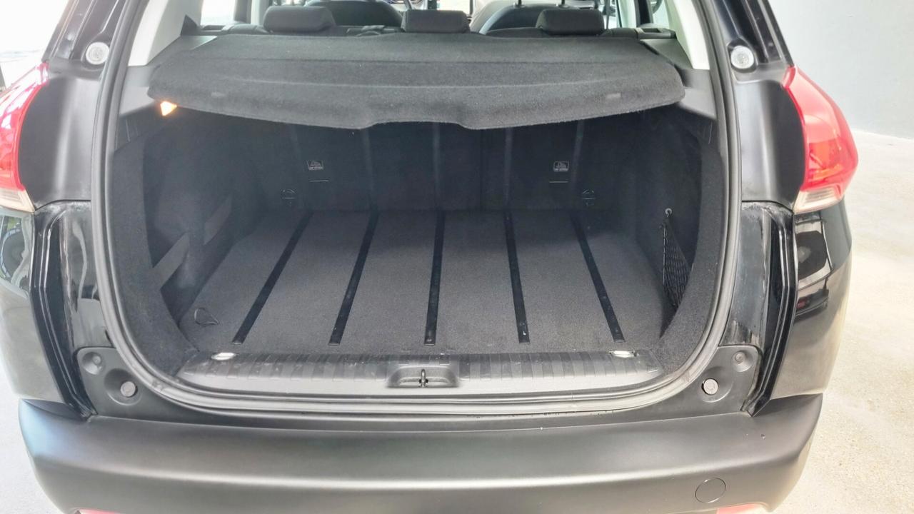 Peugeot 2008 1.2 KM 31.600 UNICO PROPRIETARIO,DISTRIBUZIONE FATTA