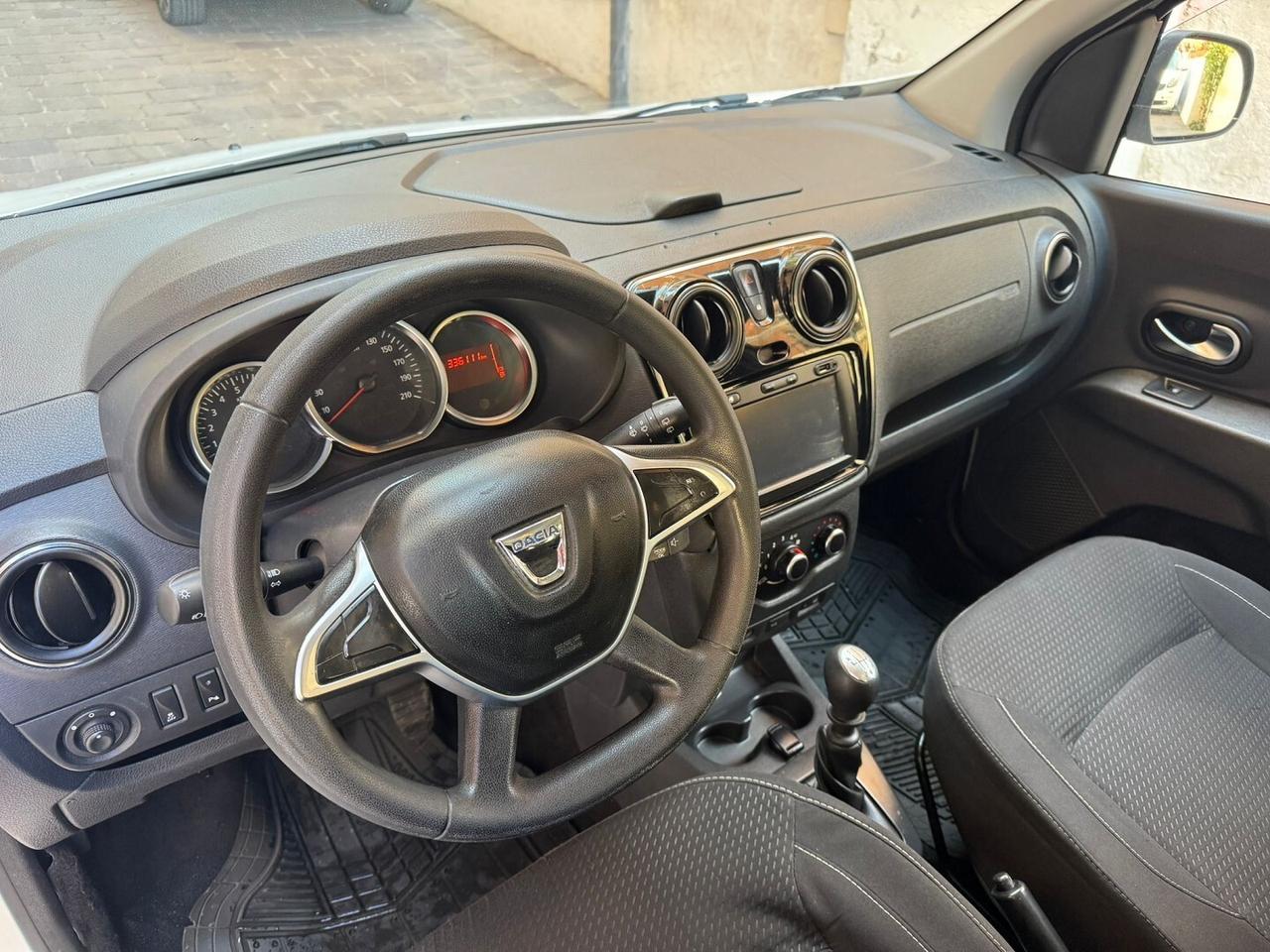 DACIA Lodgy 1.5 dCi 110CV S&S 7 POSTI Laureate