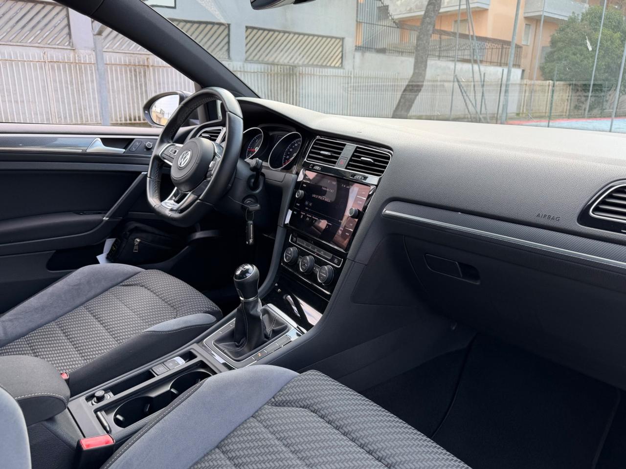 Volkswagen Golf Mk7.5 1.6 TDI R-Line