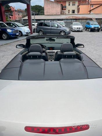 Opel Astra GTC TwinTop 1.6-16v Cabrio