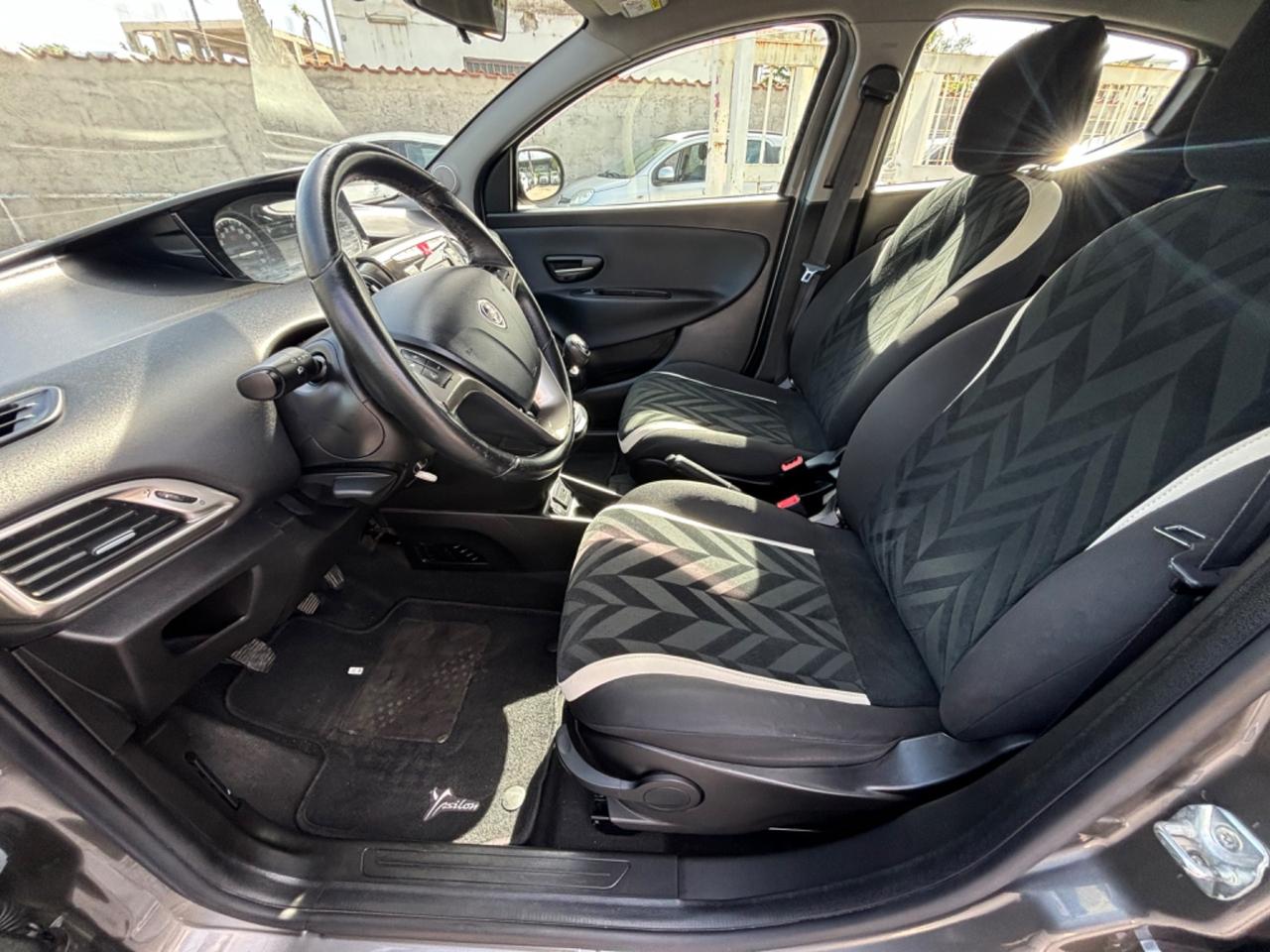 LANCIA YPSILON 1.2 GPL DI SERIE FULL OPT