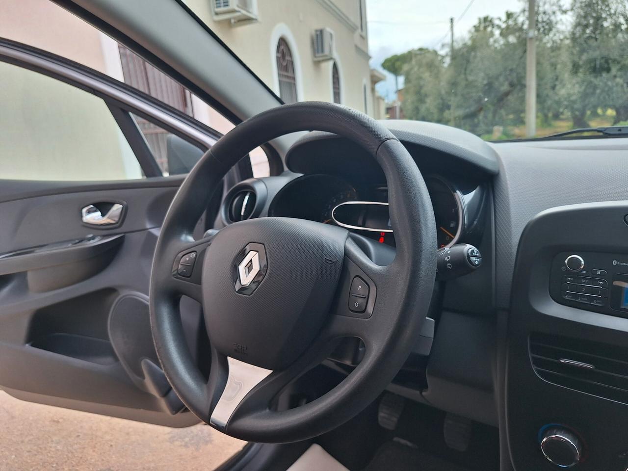 Renault Clio 1.2 BENZINA 5 porte "PERFETTA"