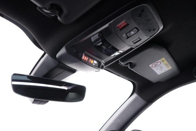 PEUGEOT 2008 Hybrid 136 e-DCS6 GT #Tetto