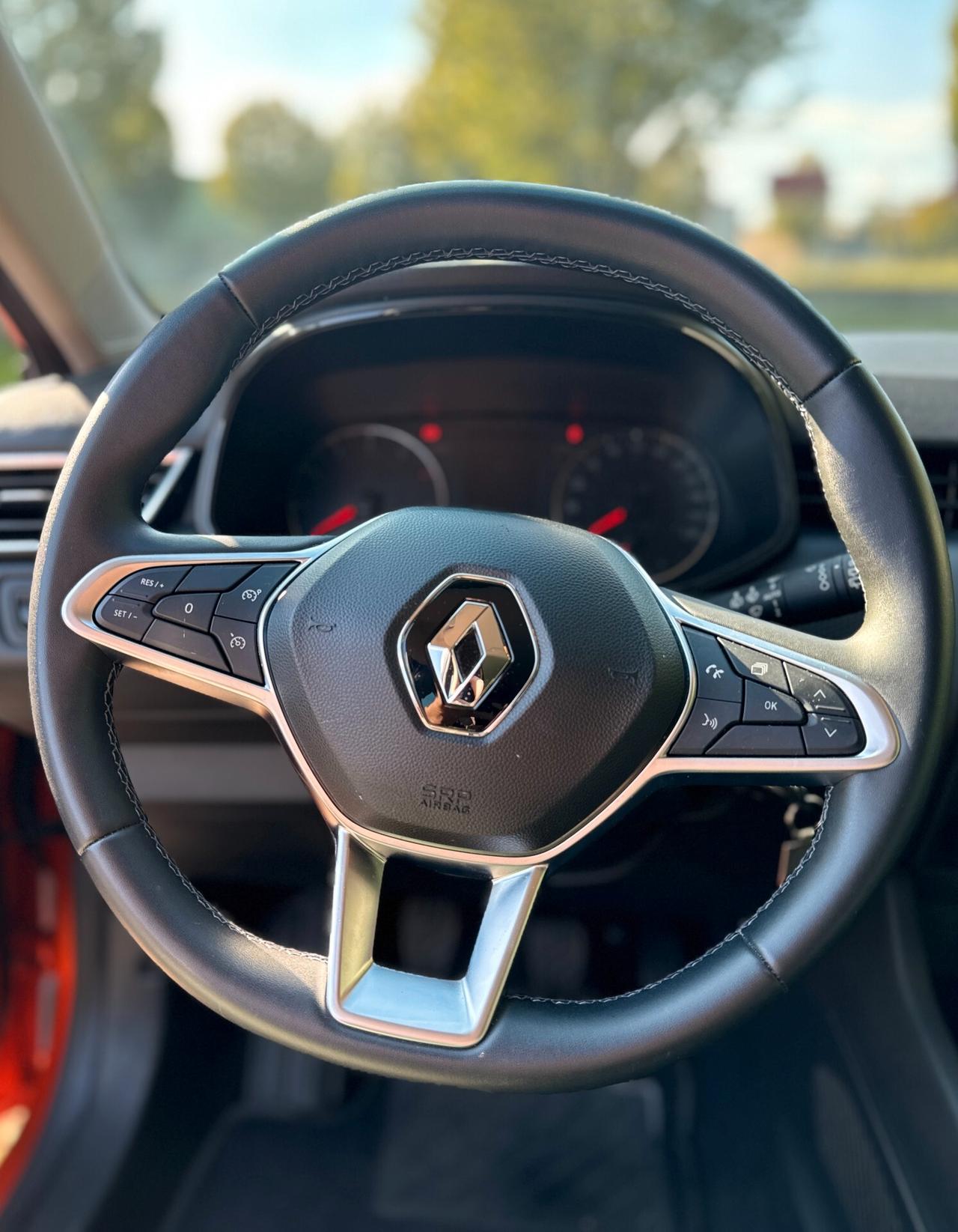 Renault Clio 1.0 SCe 49kw E6 Benz *28.000 km*