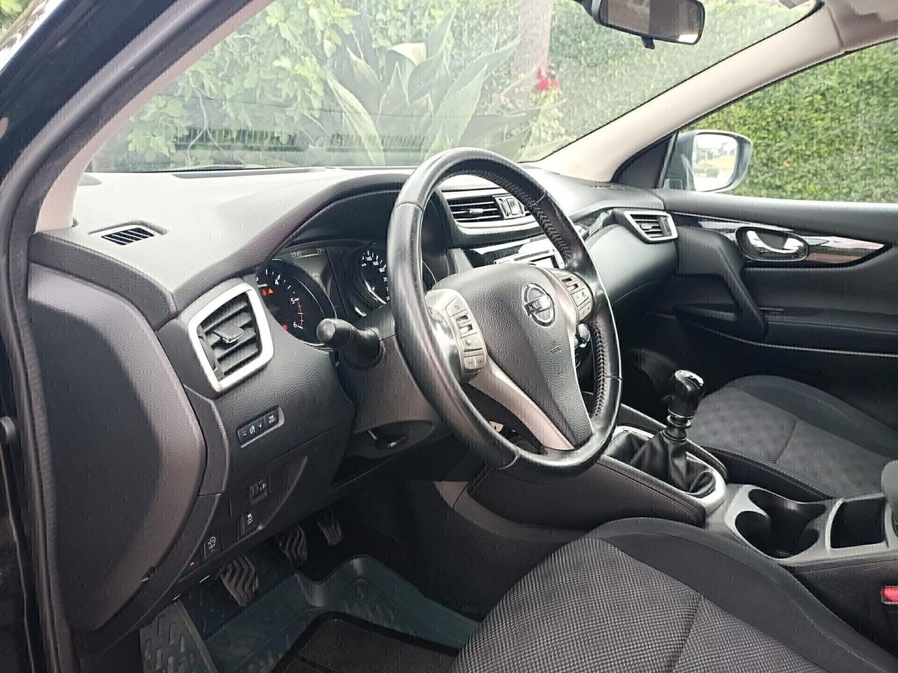 Nissan Qashqai 1.5 dCi Visia