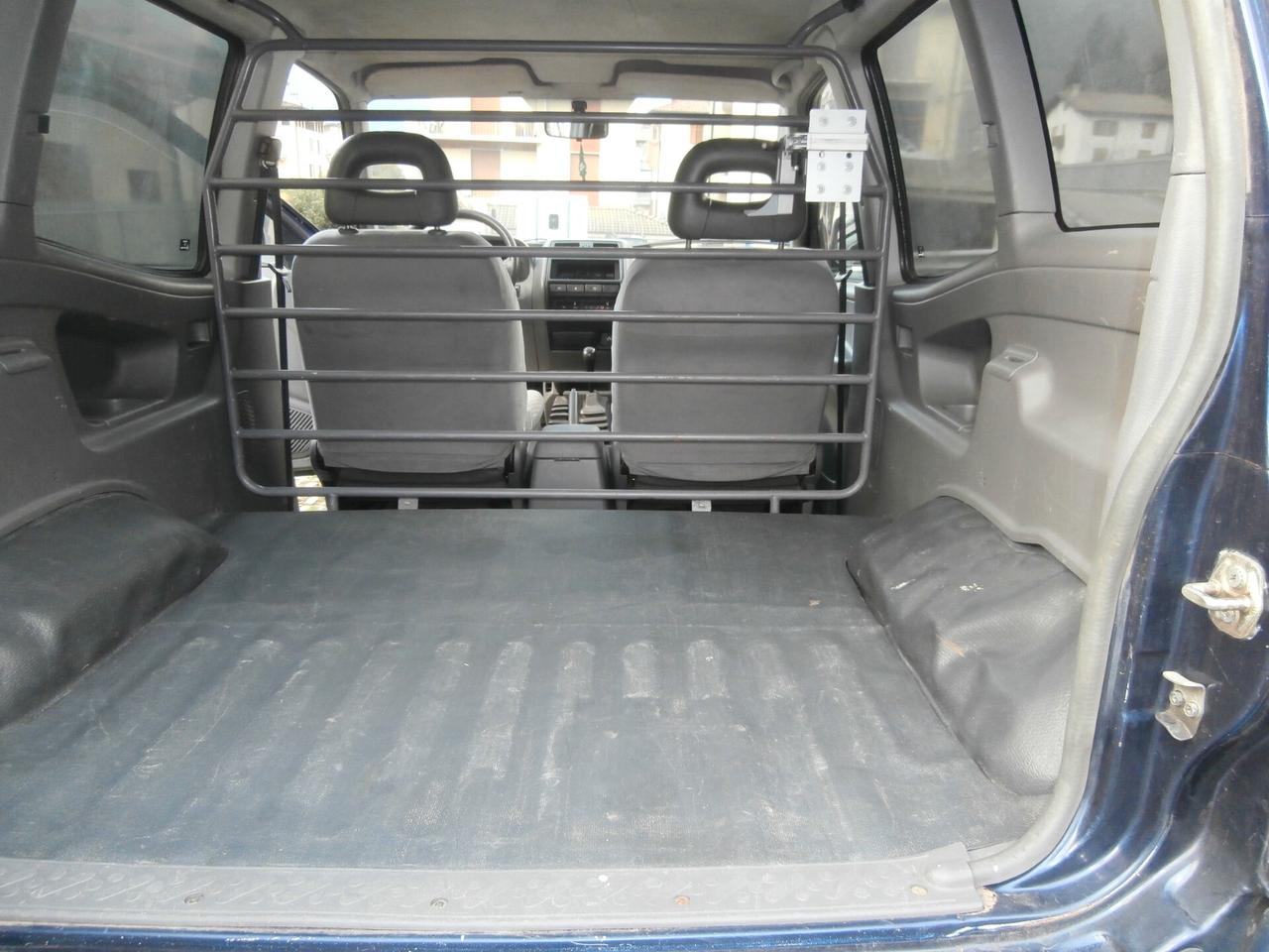 Nissan Terrano II 2.7 Autocarro 3 porte Leggi testo