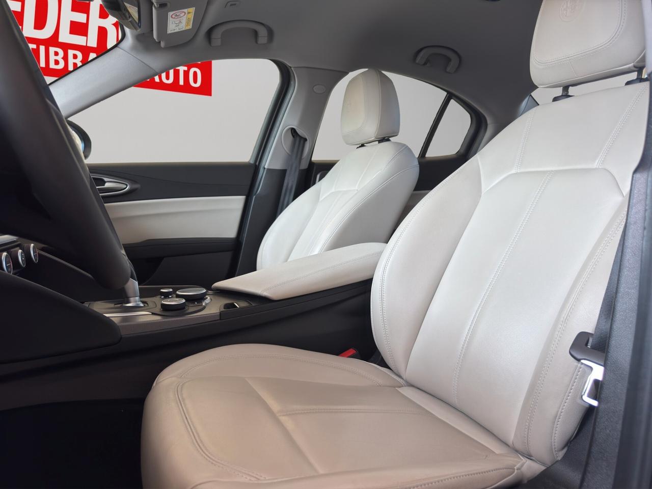 Alfa Romeo Giulia 2.2 Turbodiesel 190CV AT8 AWD Q4 B-Tech