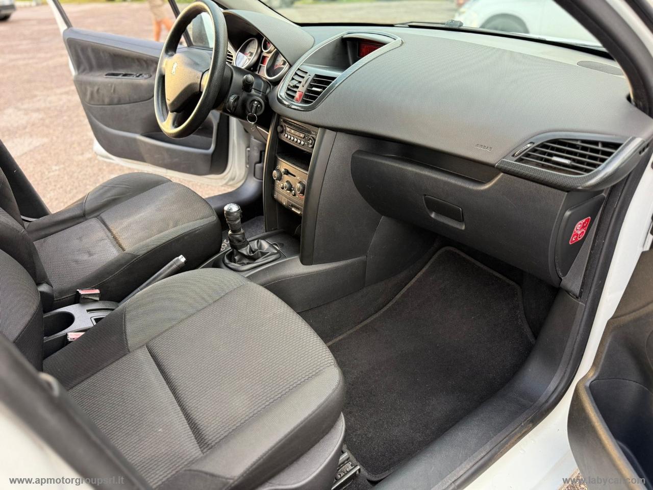 PEUGEOT 207 1.4 VTi 95 CV 5p. Millesim 200