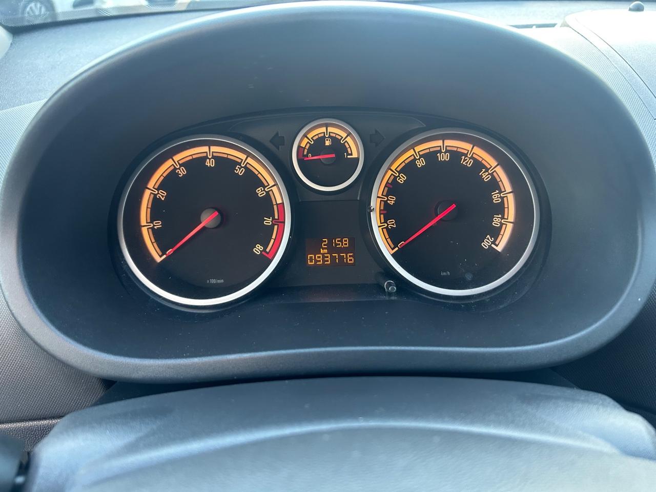 Opel Corsa 1.2 5 porte Edition 93000km